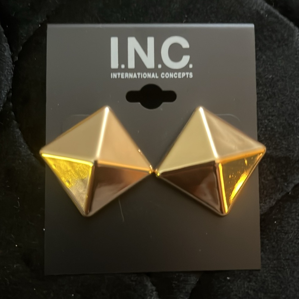 INC INTERNATIONAL CONCEPTS Pyramid Stud Earrings